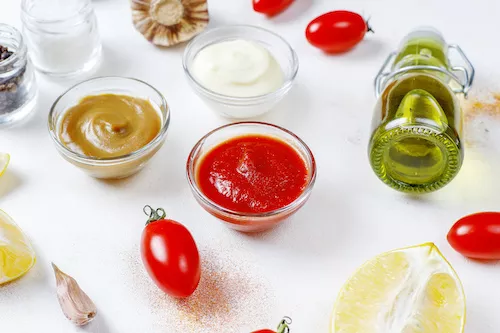 Les sauces et condiments